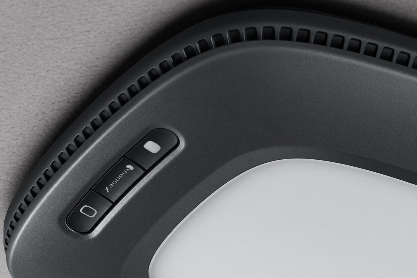 トヨタ・クラウン エステート｜クリーンシーリングライト・ダークシルバー