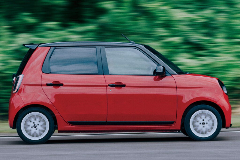 ホンダから「N-ONE RS」が登場！ 改良版は6MT専用設定に。北欧風の特別