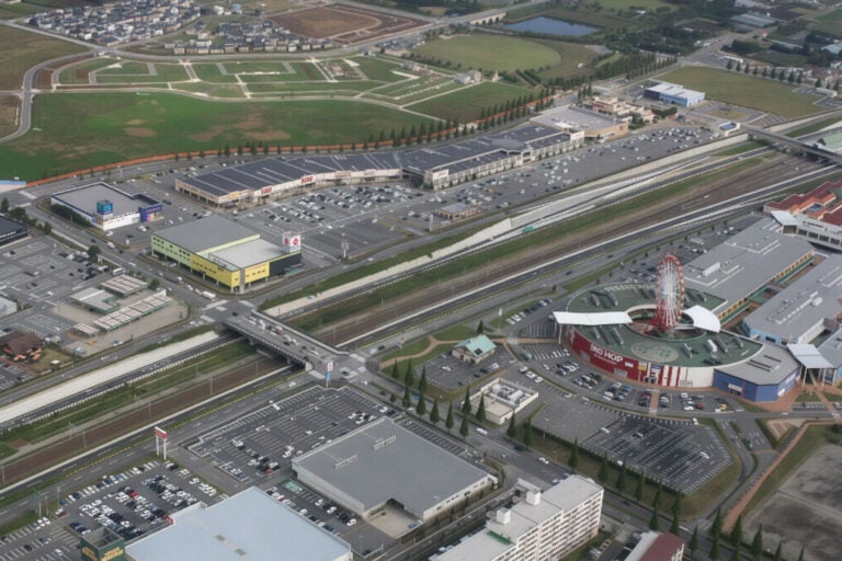 印西市付近の北千葉道路。