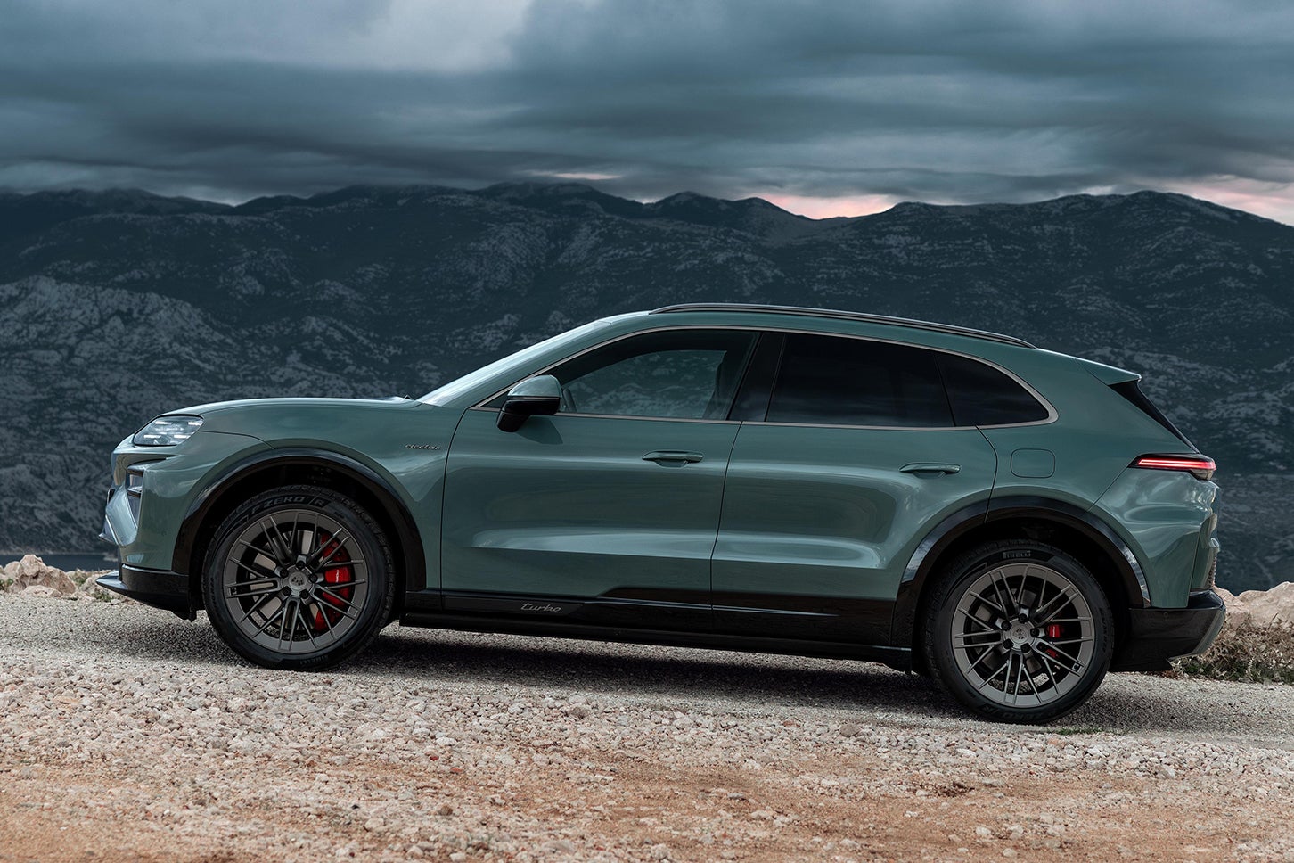 ポルシェ・カイエン・ターボ・エレクトリック｜Porsche Cayenne Turbo Electric