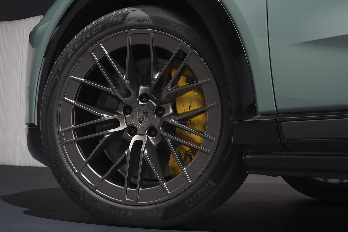 ポルシェ・カイエン・ターボ・エレクトリック｜Porsche Cayenne Turbo Electric