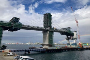 川崎港臨港道路東扇島水江町線の工事状況。