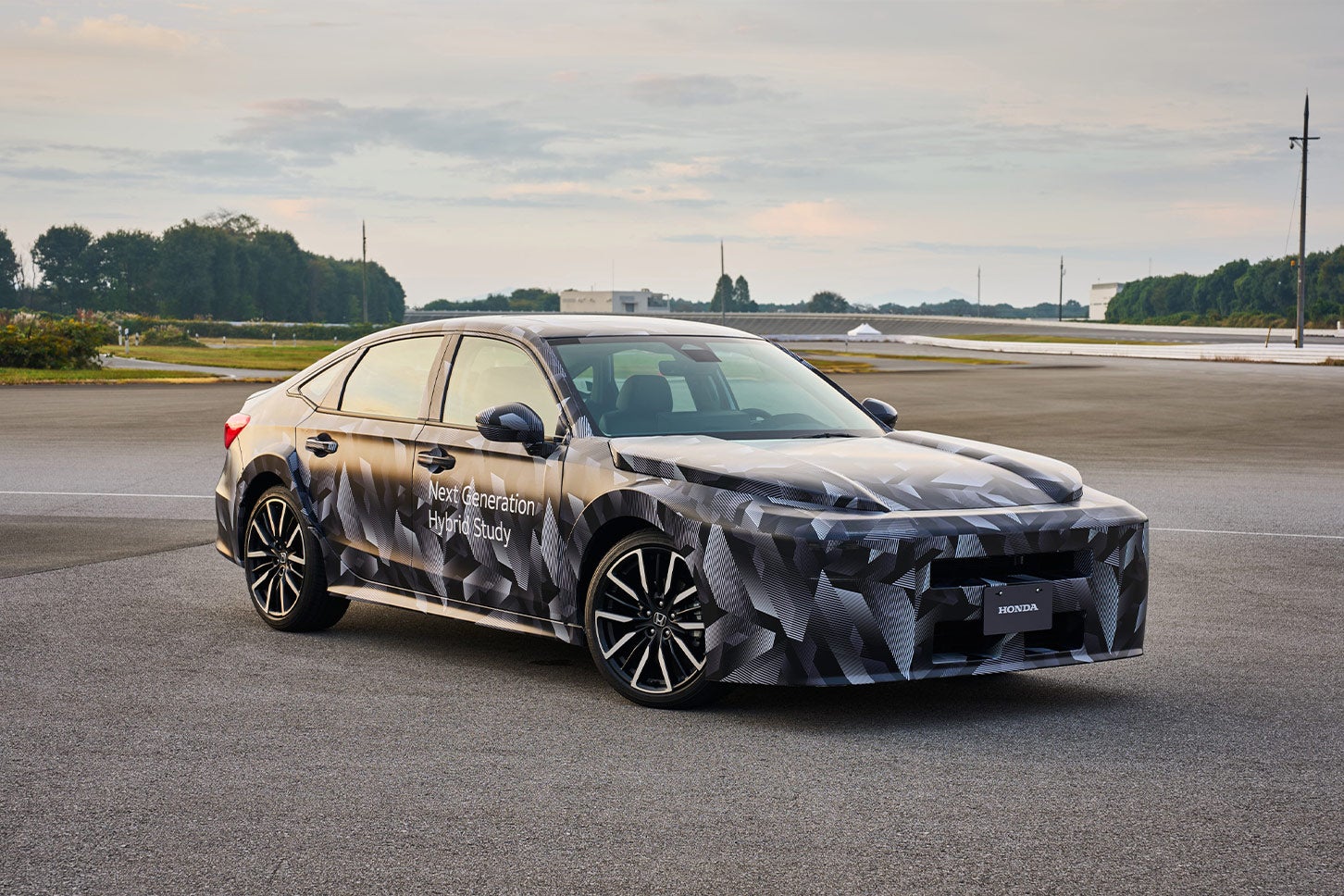 こちらはSuper-ONEと同日に試乗できたホンダの次世代ハイブリッド スタディモデル