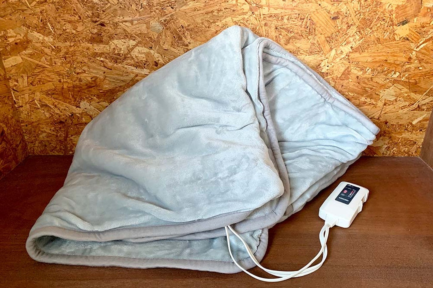 掛け敷き兼用の電気毛布は用途の幅が広くて便利