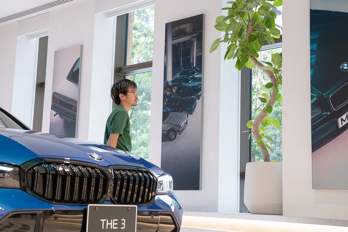 麻布台ヒルズのBMWは、クルマと食が楽しめる“ちょっと大人な”オシャレスポット【港区エリア｜FREUDE by BMW編】──連載｜CCGとクルマでどうする？＜第8回＞