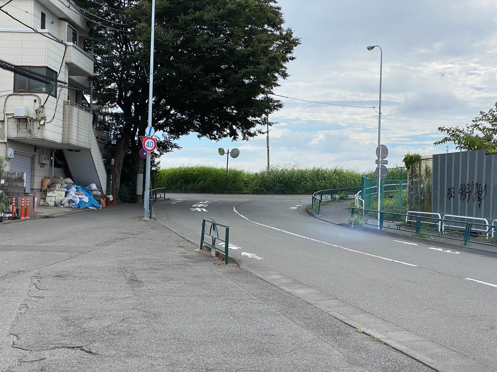 目黒通りの環八～多摩川の暫定開通区間。