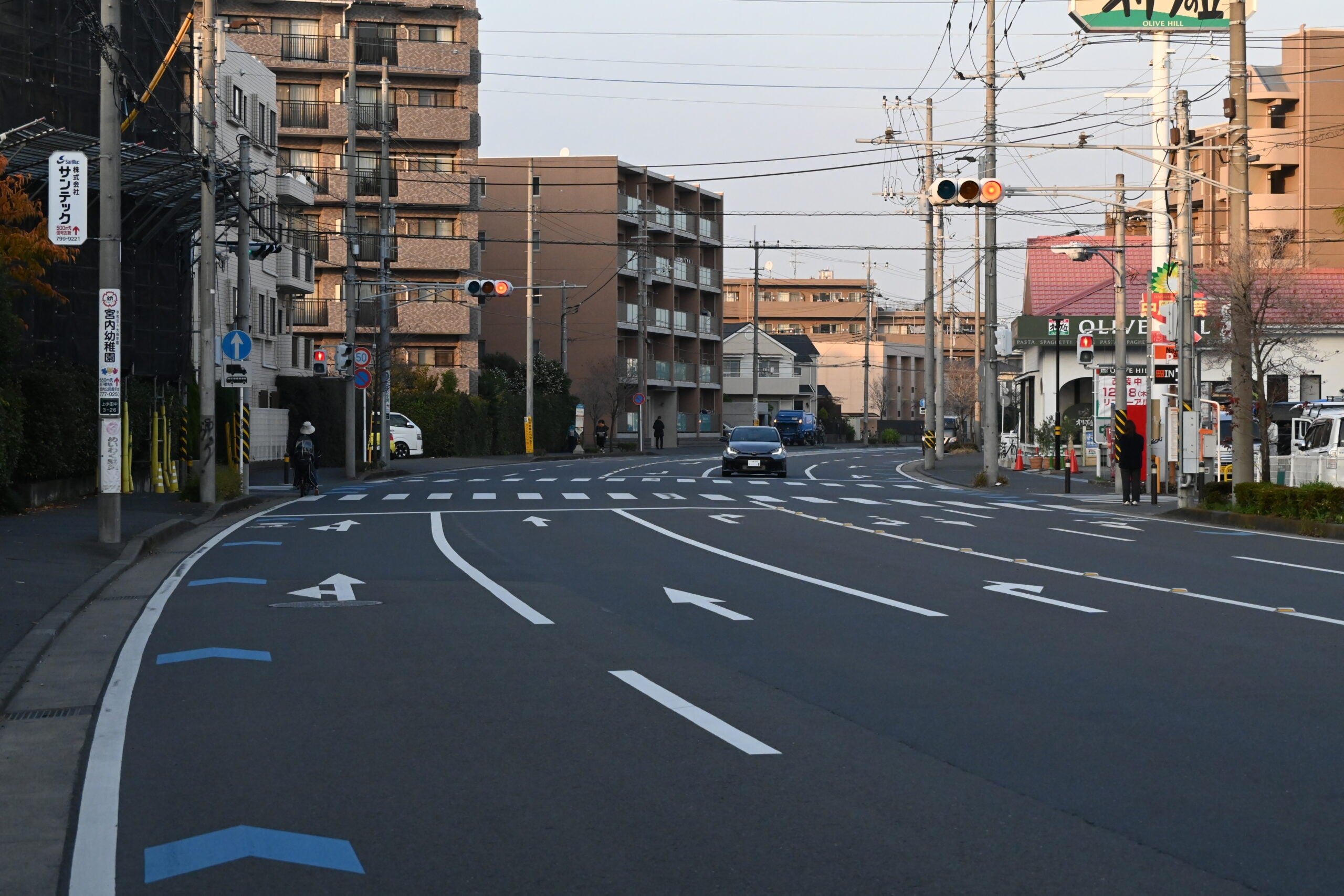 川崎市内で大部分が開通済みの4車線の都市計画道路「宮内新横浜線」