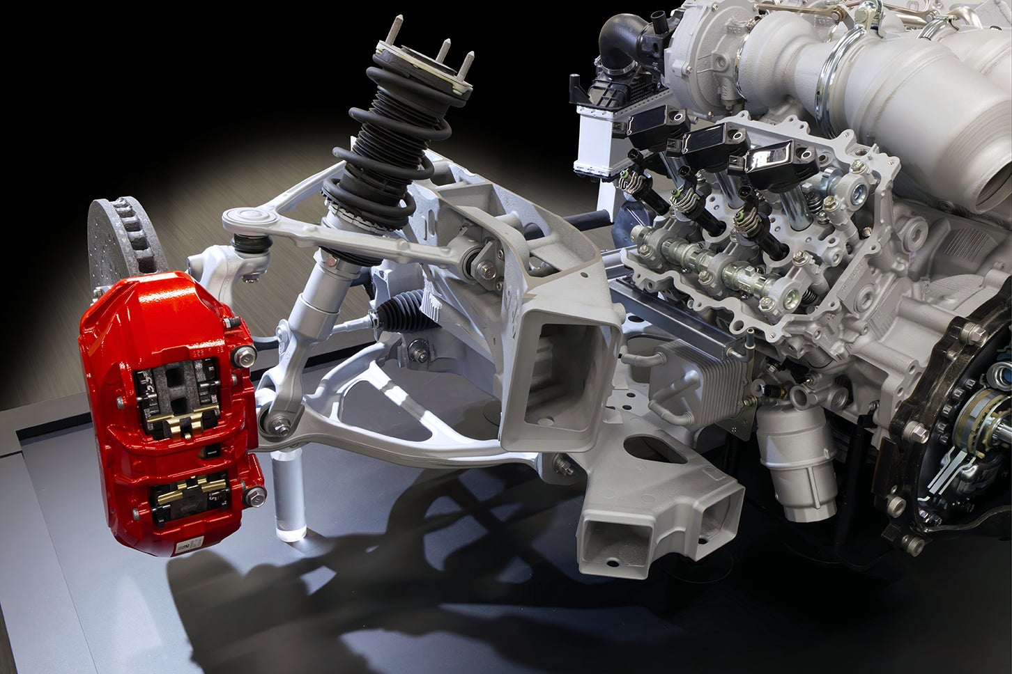 GR GT／GR GT3｜エンジン&フロントサスペンション