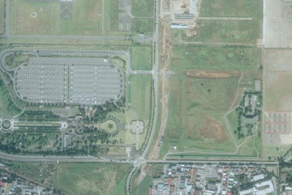 1992年時点で拡幅工事が始まっている。