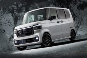 ホンダN-BOXカスタム ターボ ブラックスタイル｜Honda N-BOX Custom Turbo Black Style