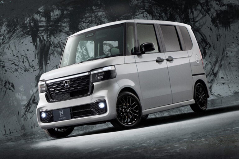 ホンダN-BOXカスタム ターボ ブラックスタイル｜Honda N-BOX Custom Turbo Black Style