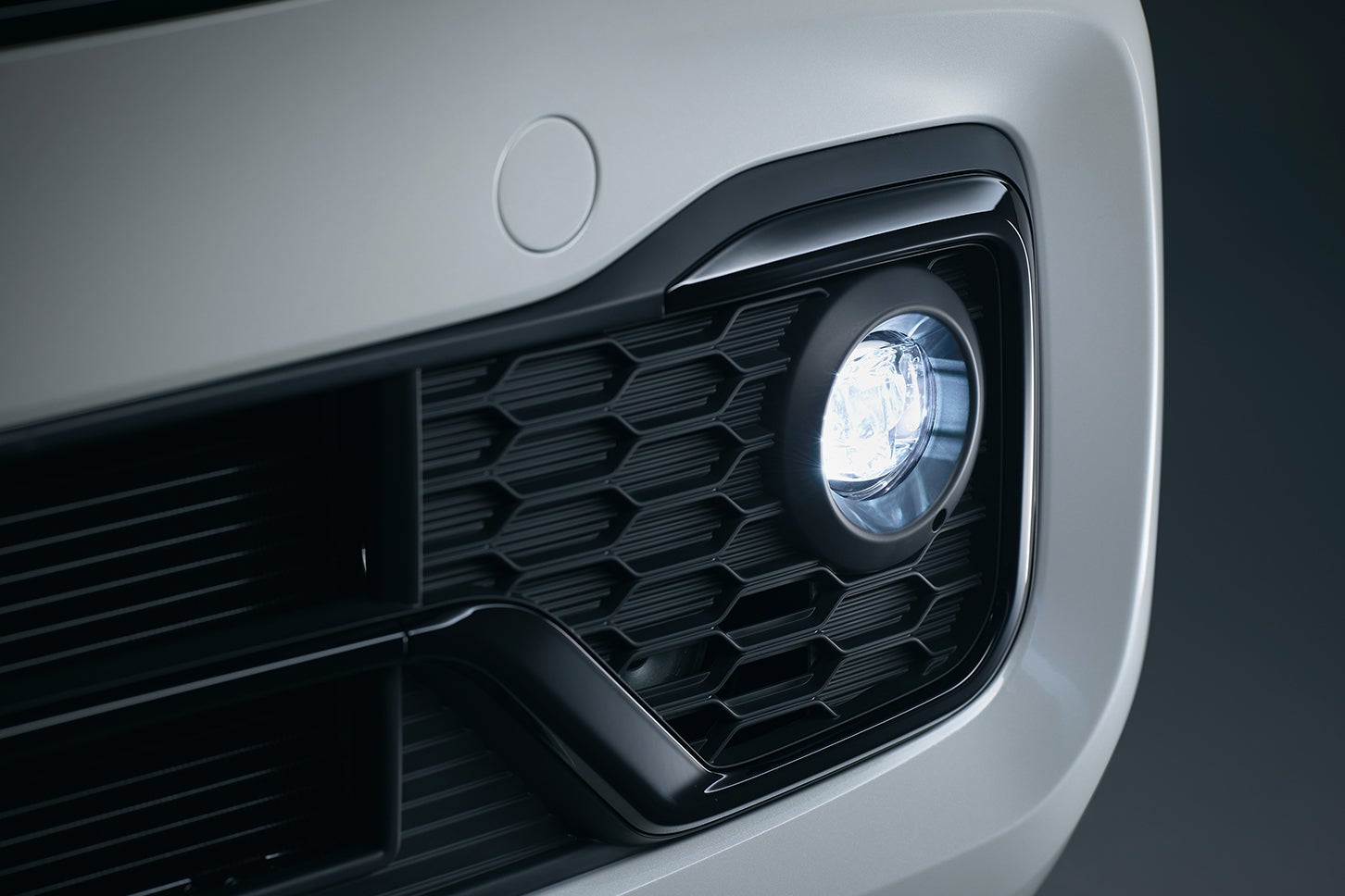 ホンダN-BOXカスタム ターボ ブラックスタイル｜LEDフォグライト（クリア）