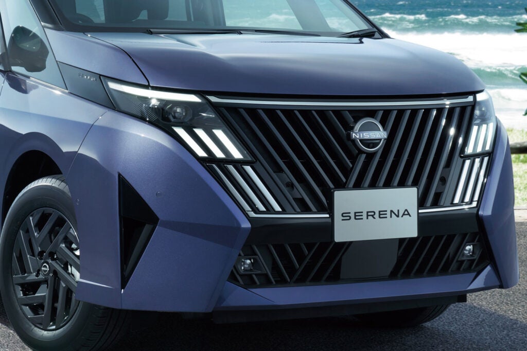 絶版初回限定希少8種全て日産車 20251218-nissan-serena-05-