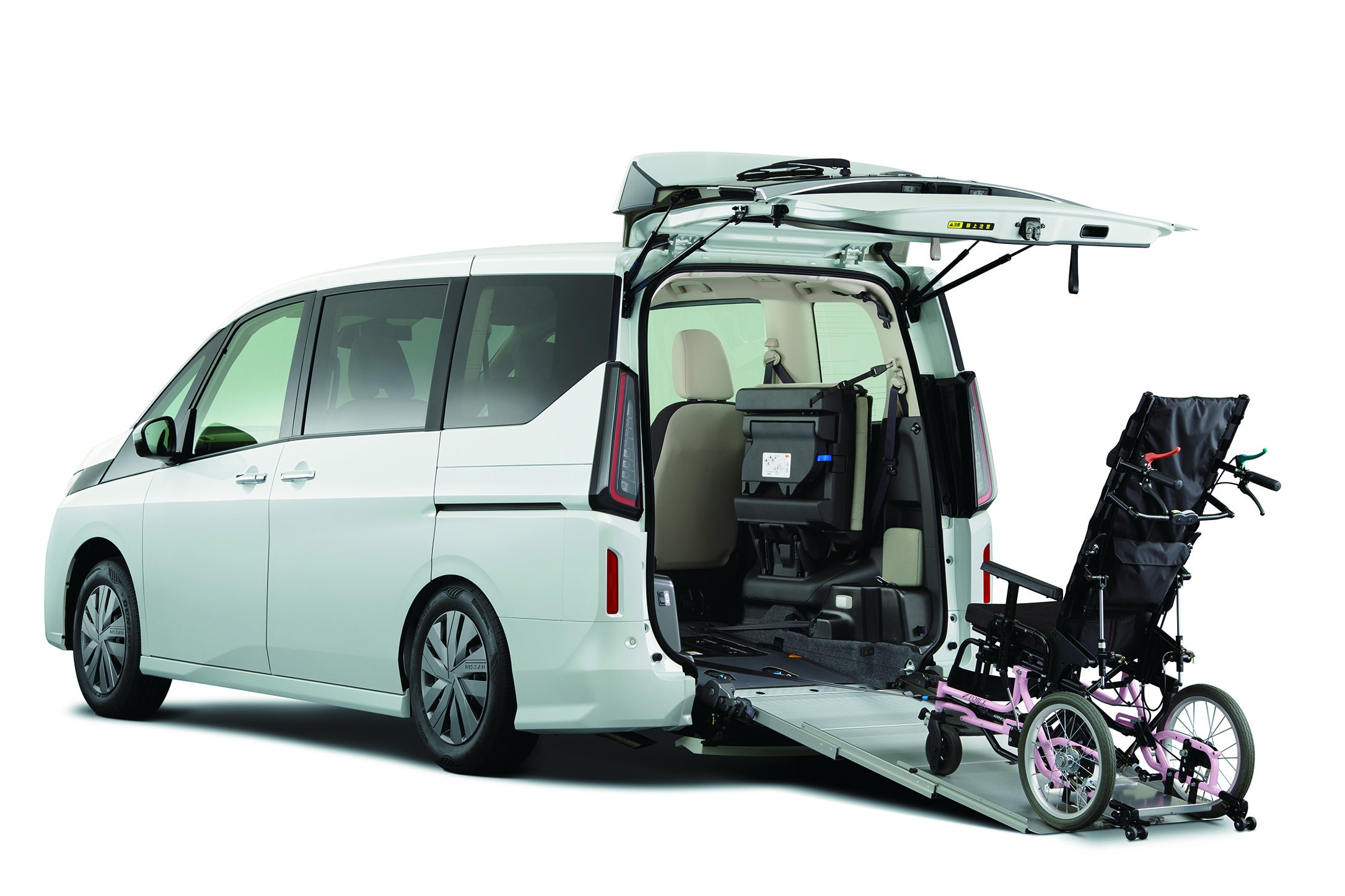 日産セレナ チェアキャブ スロープタイプ