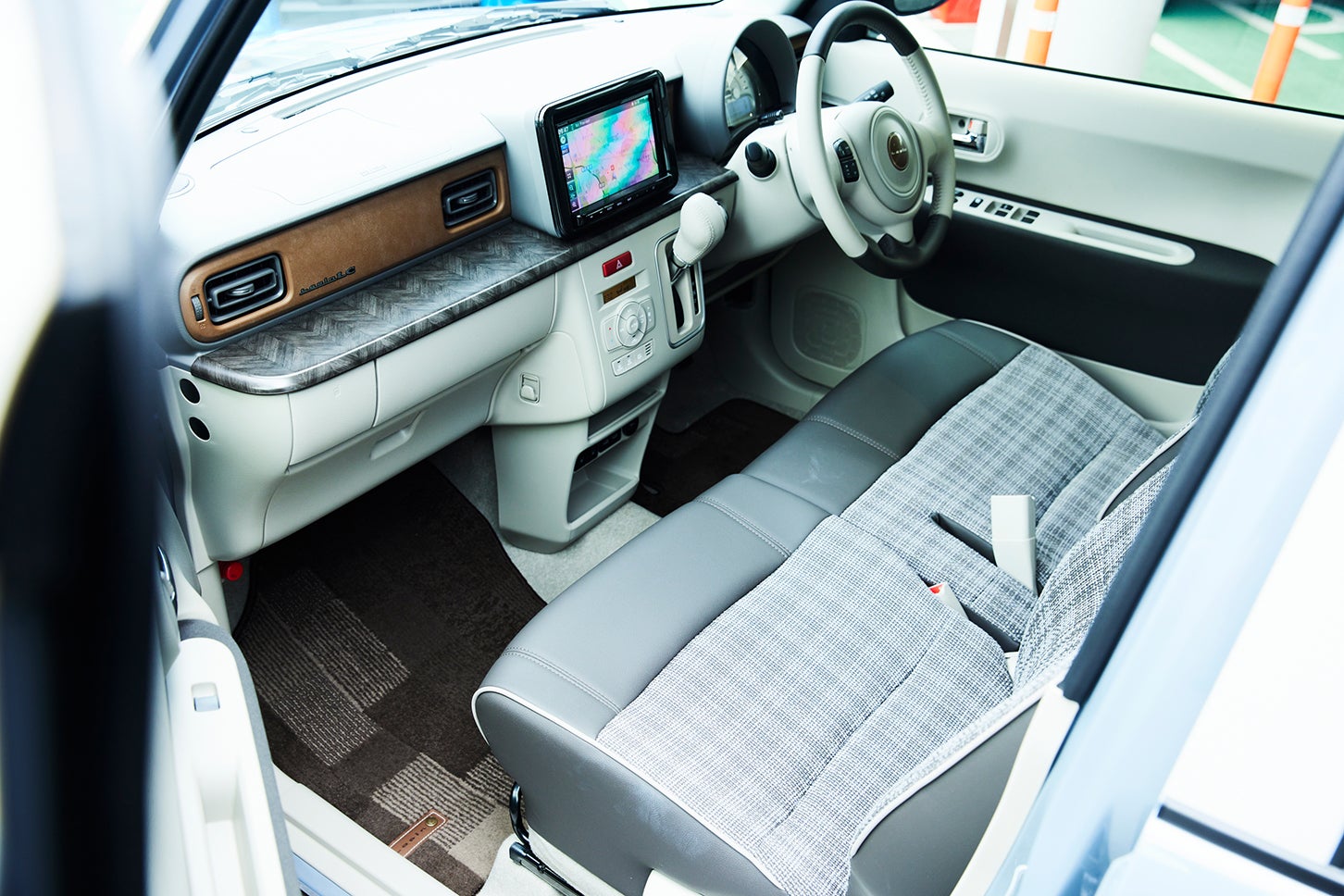 スズキ ラパンLC｜Suzuki Lapin LC