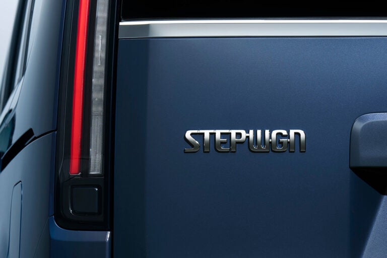 ホンダ・ステップワゴンe:HEVエアーEX 30周年特別仕様車｜Honda STEP WGN e:HEV Air EX 30th Special Model