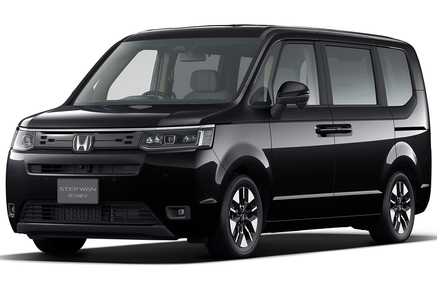 ホンダ・ステップワゴンe:HEVエアーEX 30周年特別仕様車｜ボディカラー：クリスタルブラック・パール