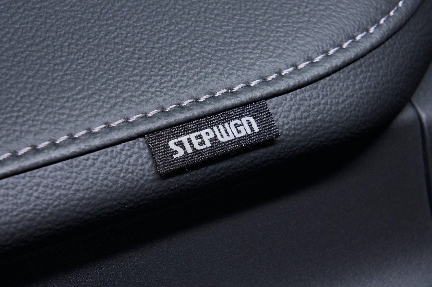 ホンダ・ステップワゴンe:HEVスパーダ30周年特別仕様車｜Honda STEP WGN e:HEV Spada 30th Special Model