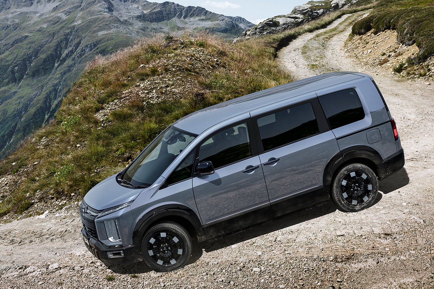 三菱デリカD:5｜Mitsubishi Delica D:5