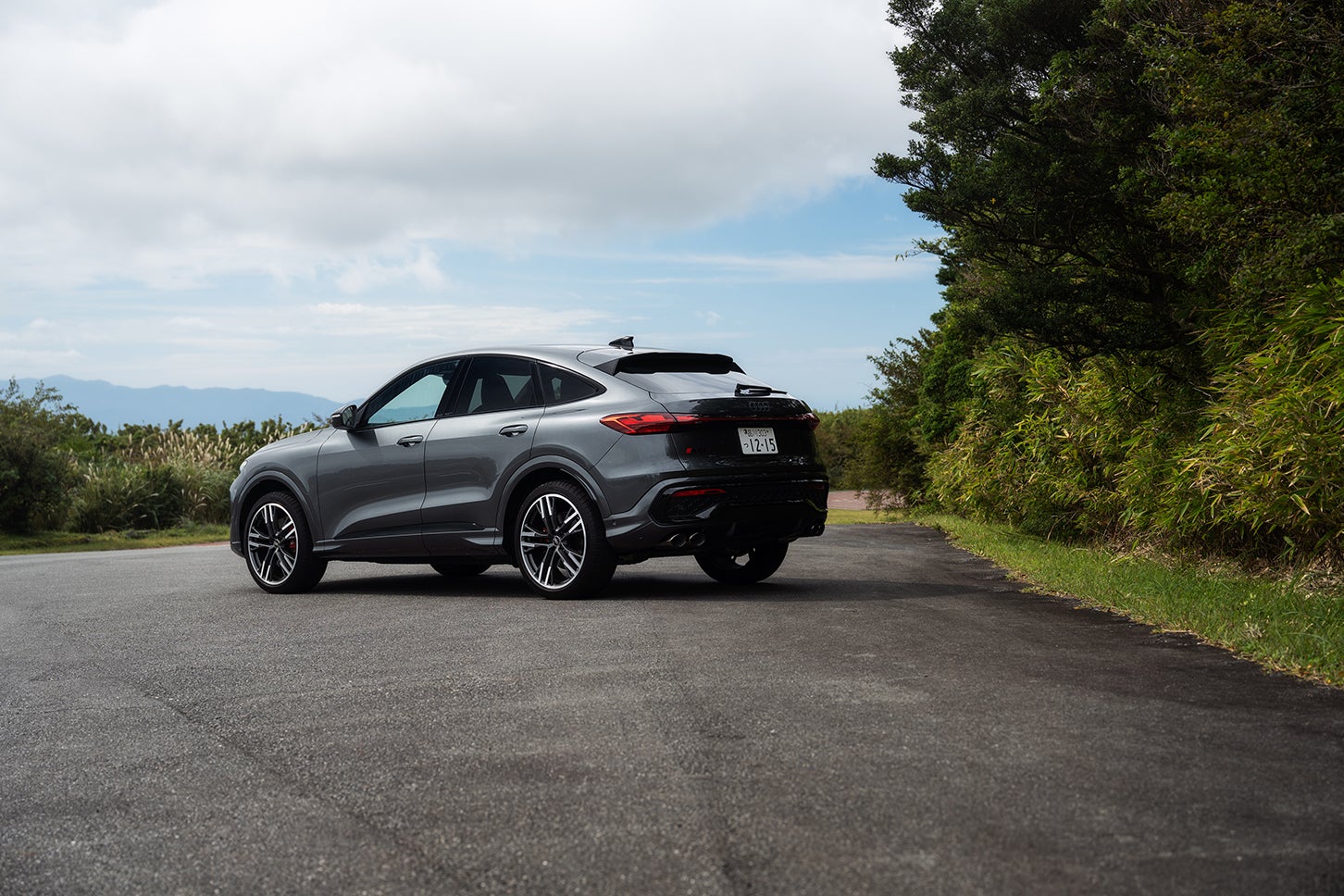 アウディ SQ5 スポーツバック｜Audi SQ5 Sportback