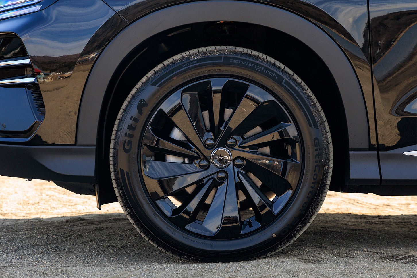 シーライオン6のタイヤサイズは235/50 R19