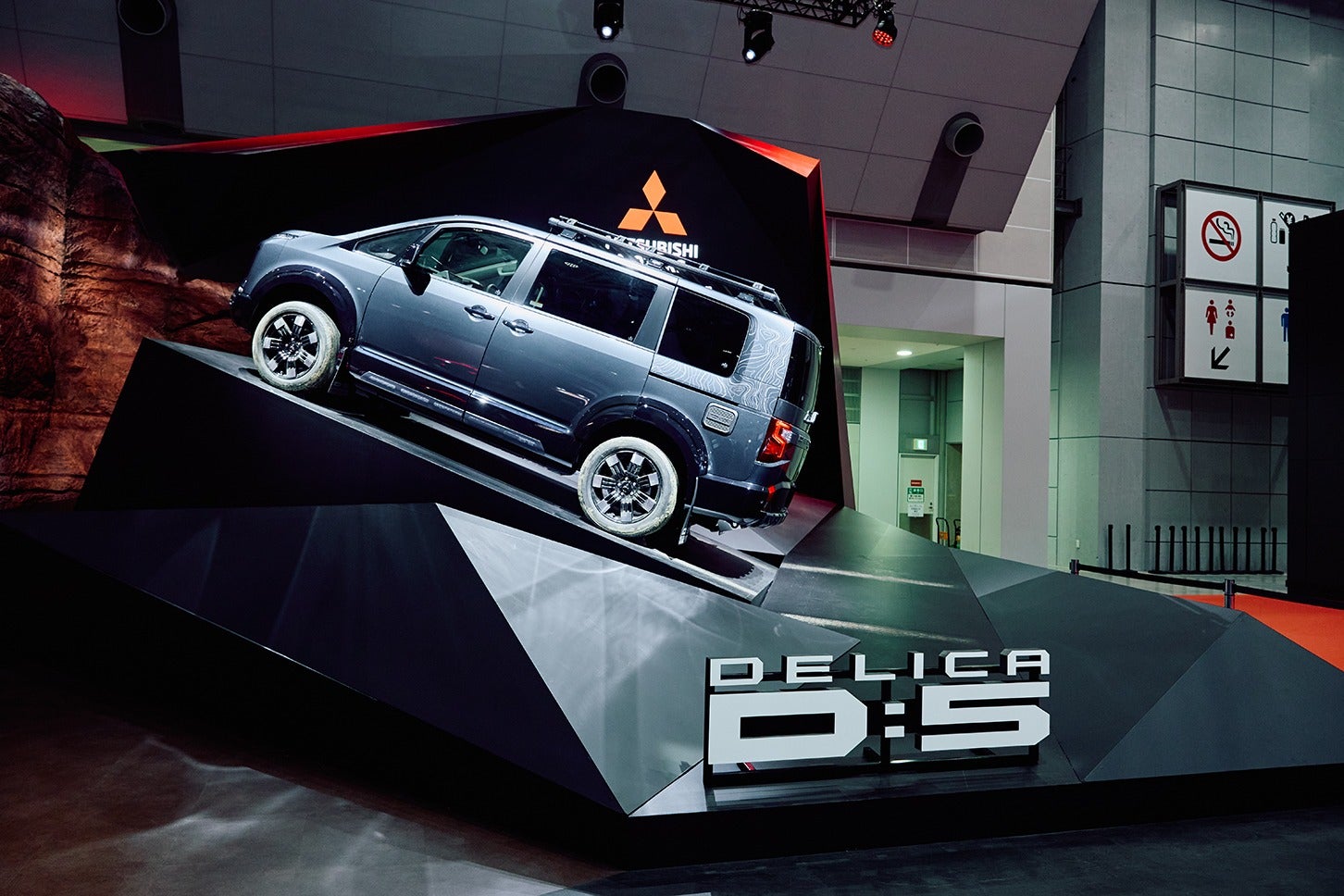 三菱デリカD:5｜Mitsubishi Delica D:5