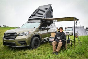 スバル アセント オニキスエディションと、オーナーのYASUさん