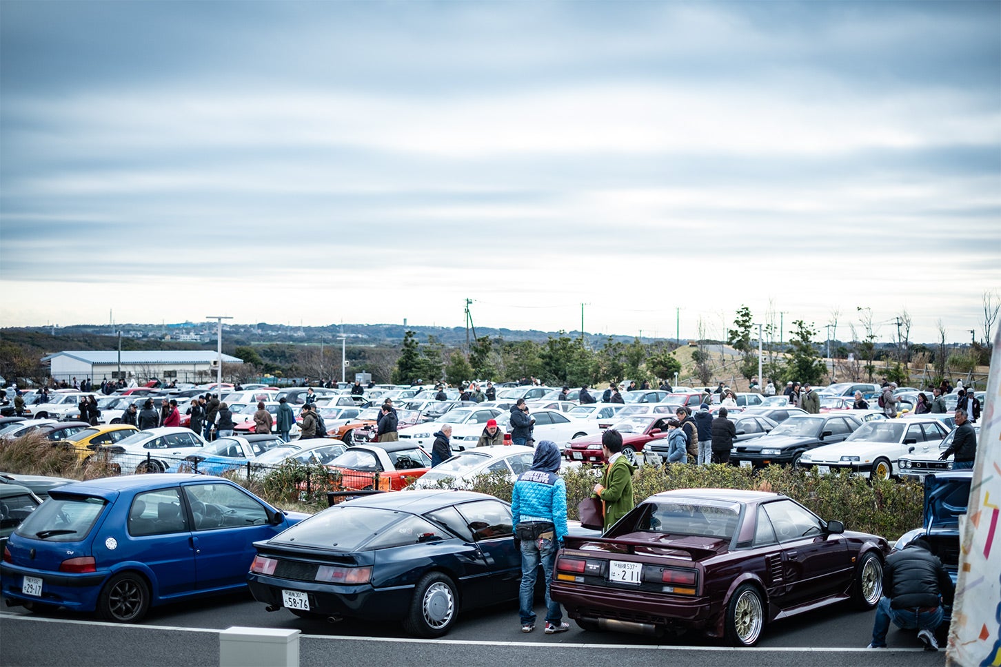 「三浦半島に集まる名車たち@ソレイユの丘 Presented by RevivalCAFE」会場の様子