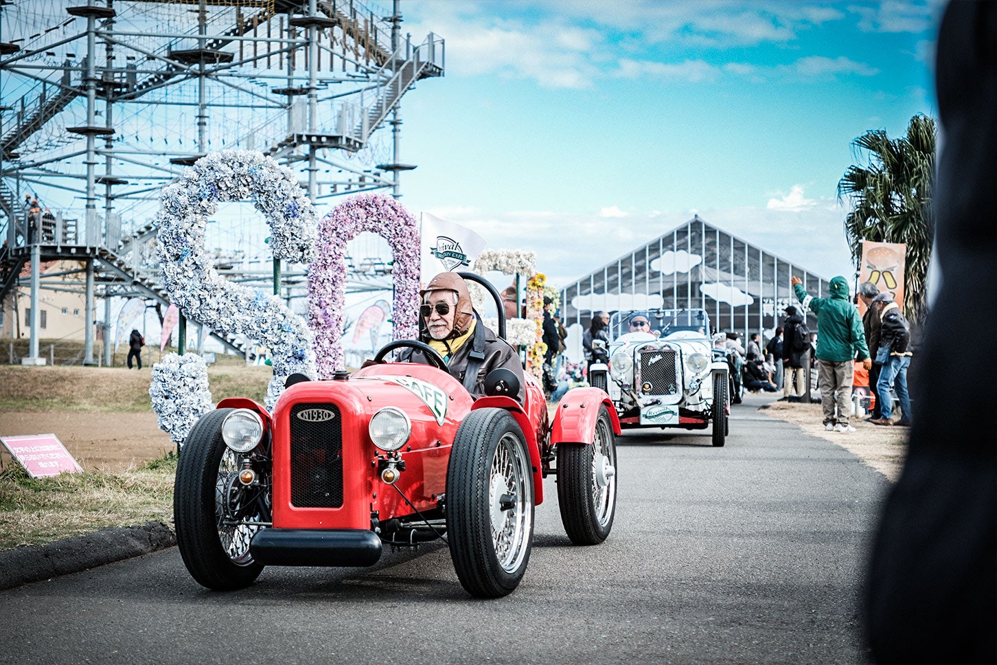 ヒストリックカーによるパレードランの様子