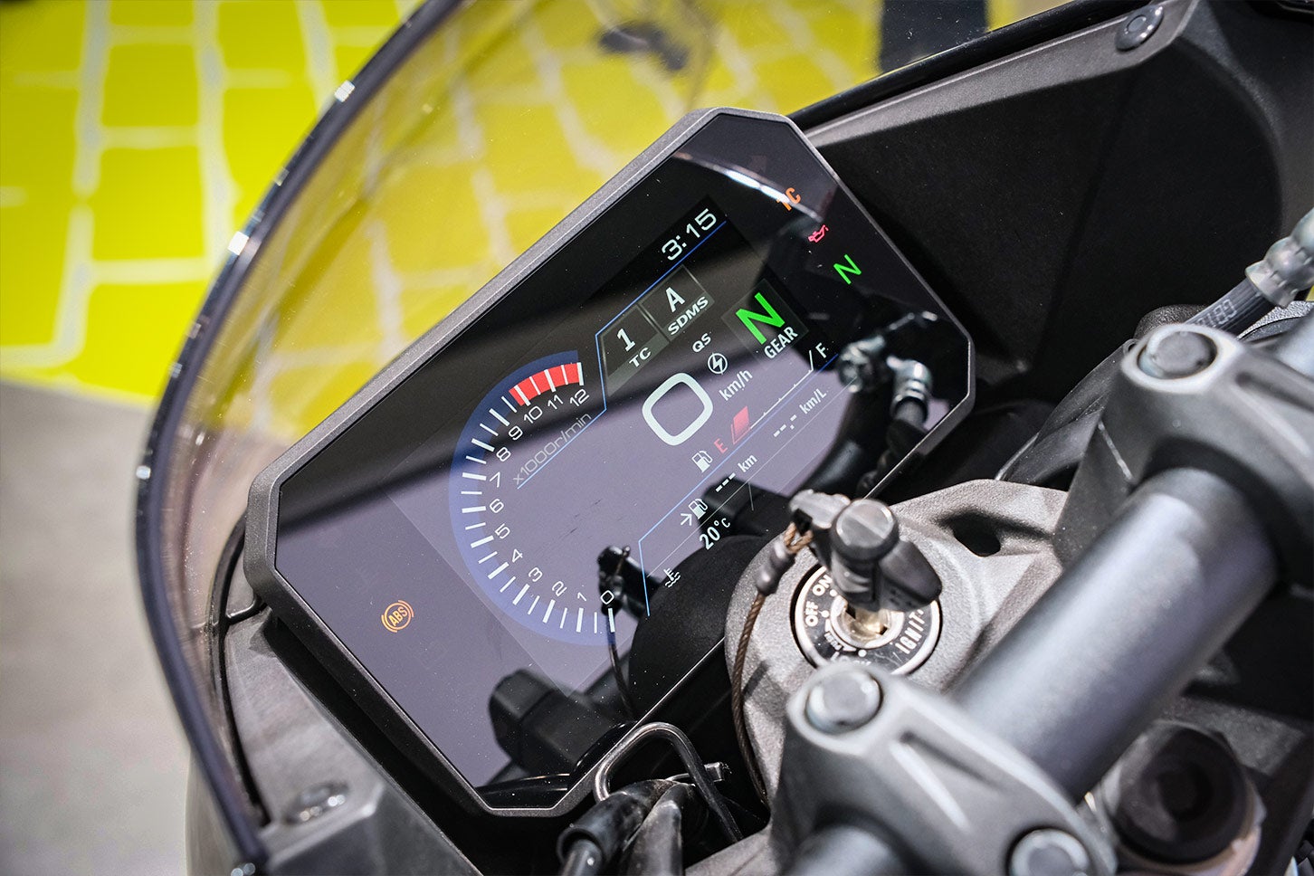 GSX-8TTのディスプレイ