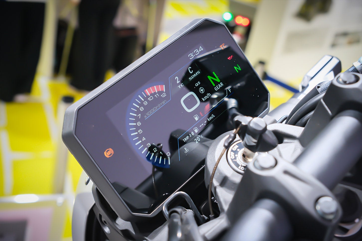 GSX-8Tのディスプレイ