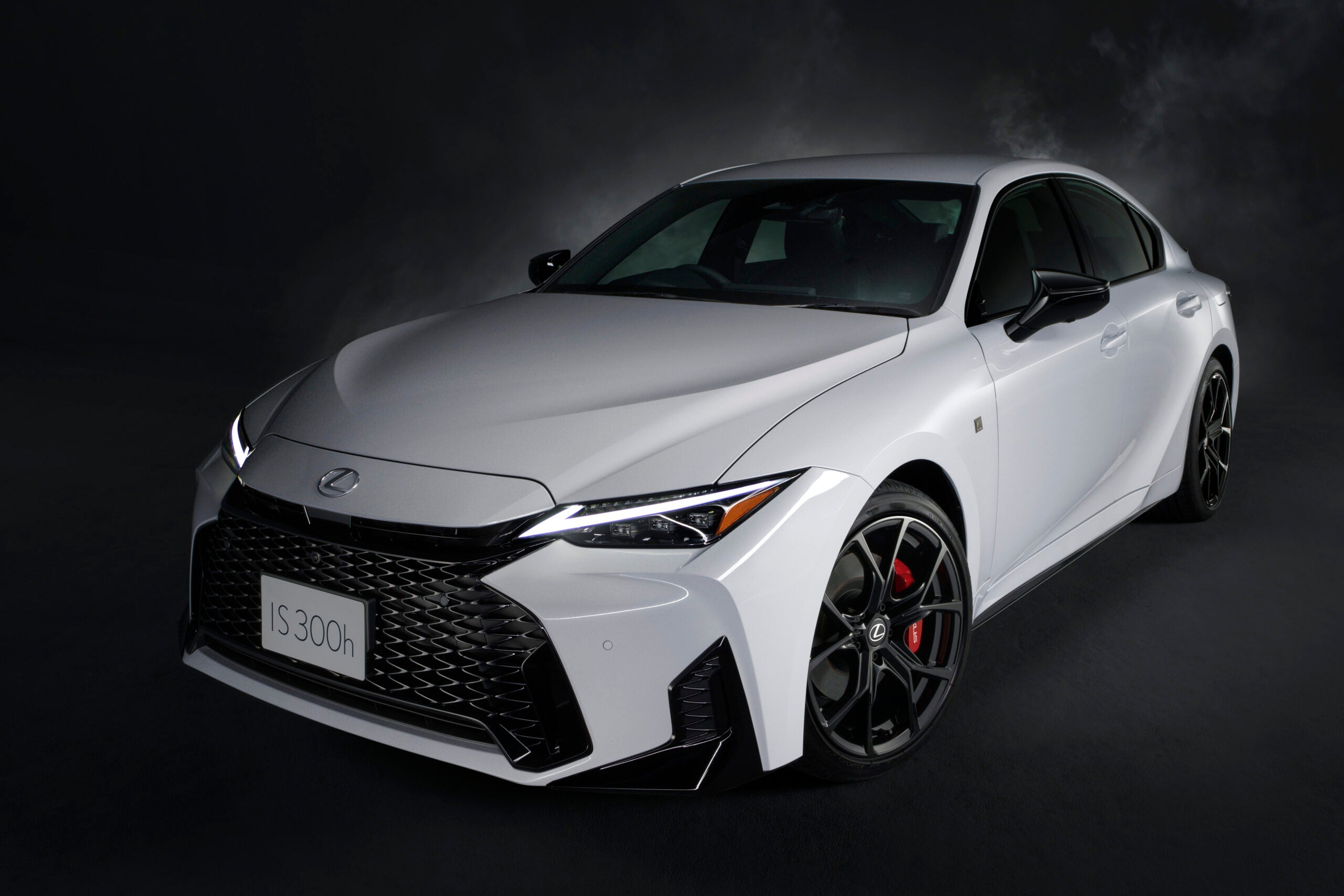 レクサスIS300h“Fスポーツ モードブラックV”｜Lexus IS300h “F SPORT Mode Black V”
