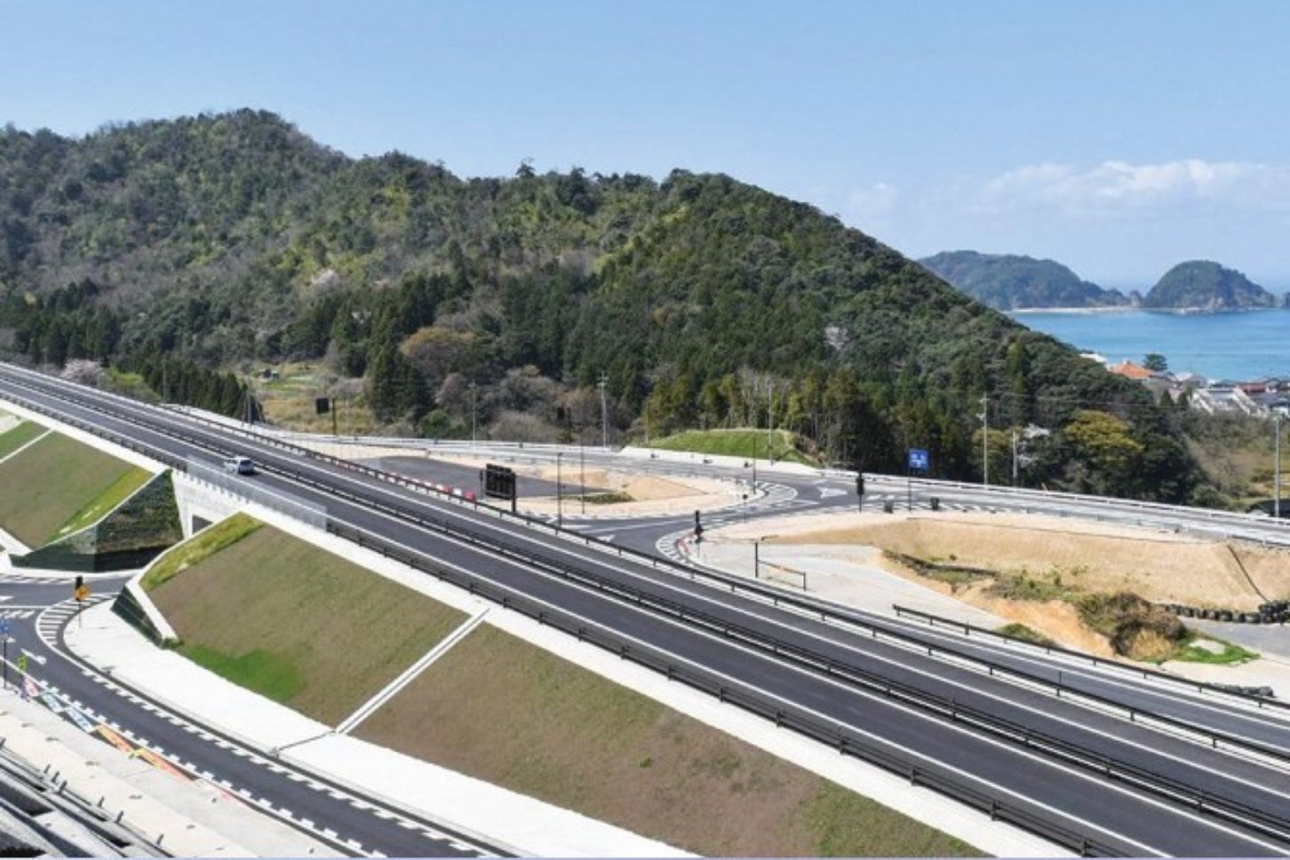 開通済みの浜坂道路