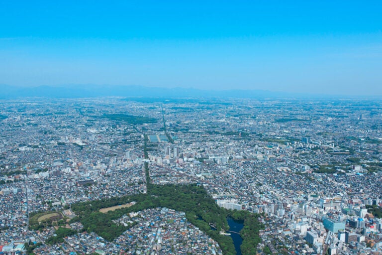 吉祥寺上空から西東京方面を望む。(c)show-m – stock.adobe.com