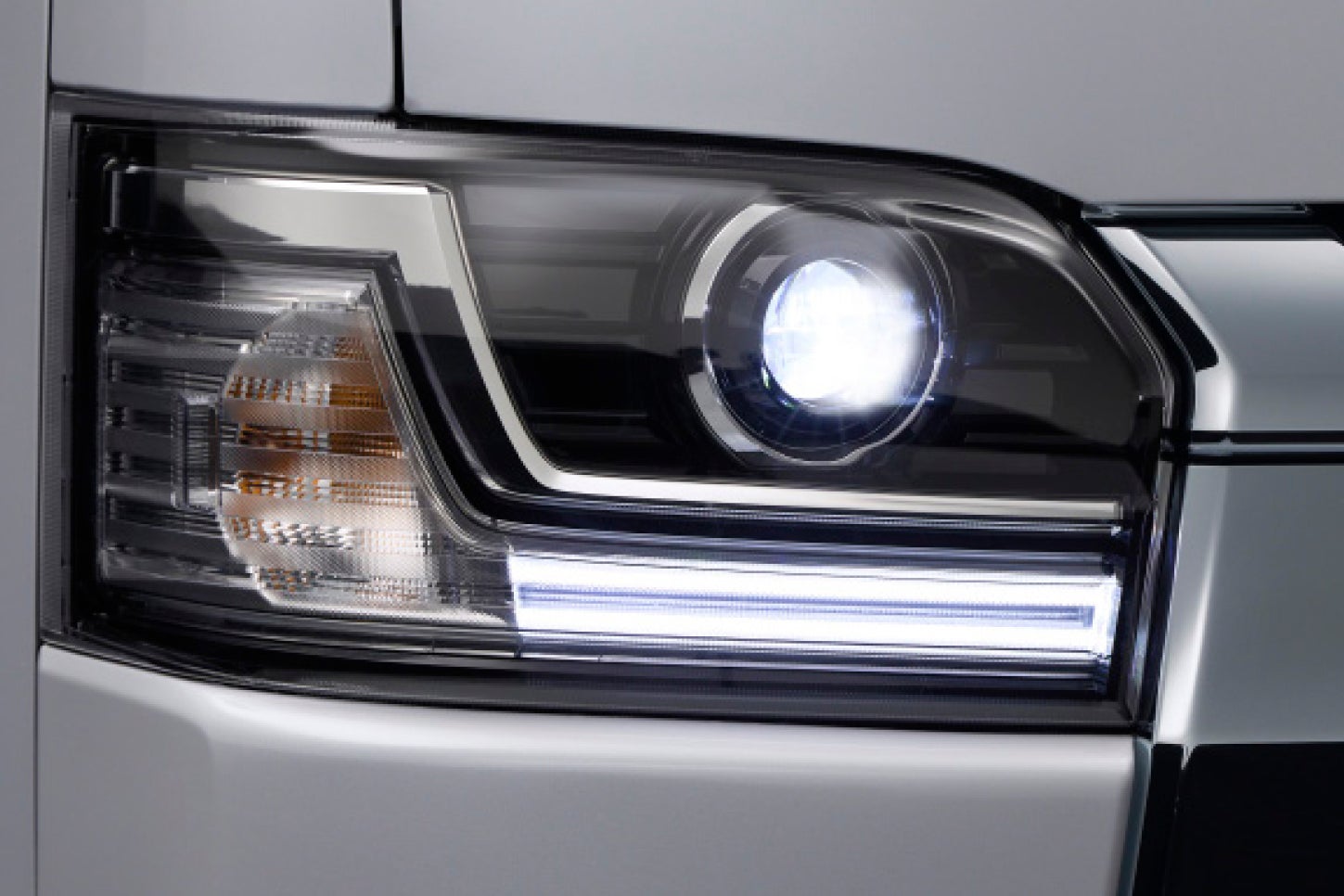 メーカーオプション「Bi-Beam LEDヘッドランプ」