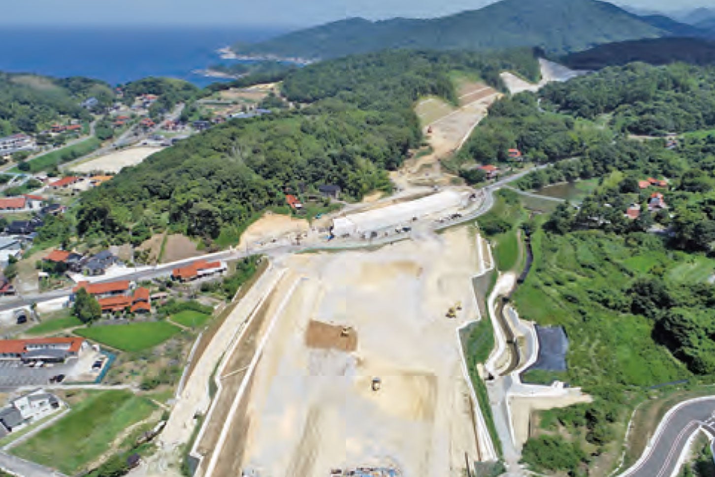 三隅・益田道路の鎌手IC付近。