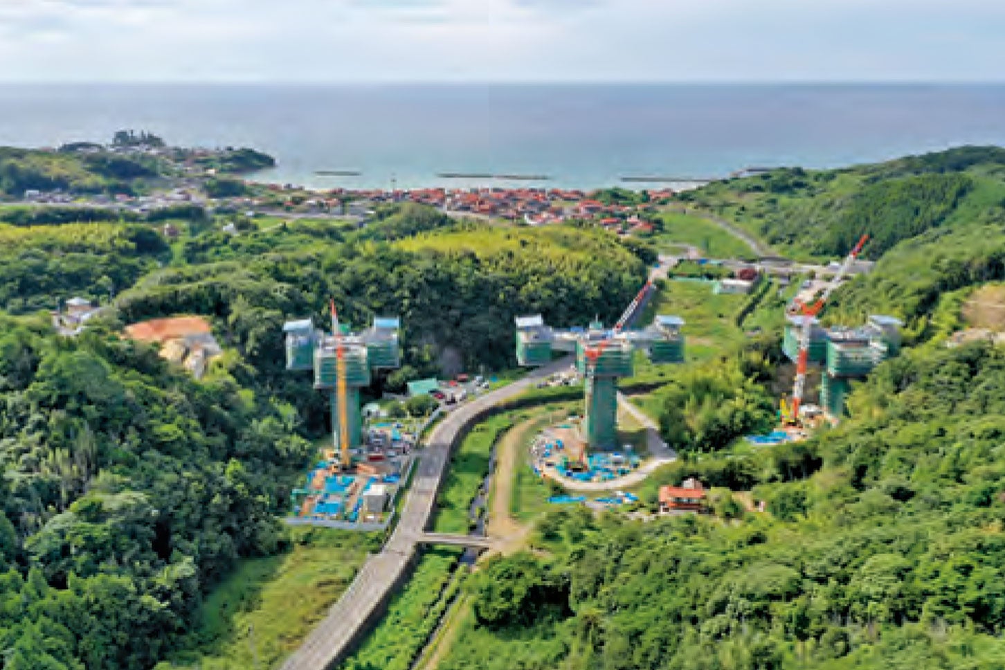 三隅・益田道路の新津田川橋。