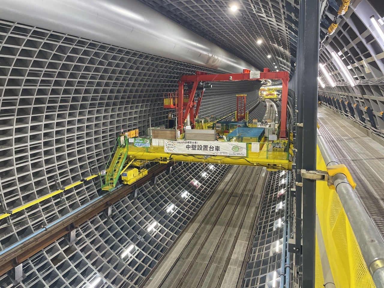 外環道のシールドトンネルの工事状況。