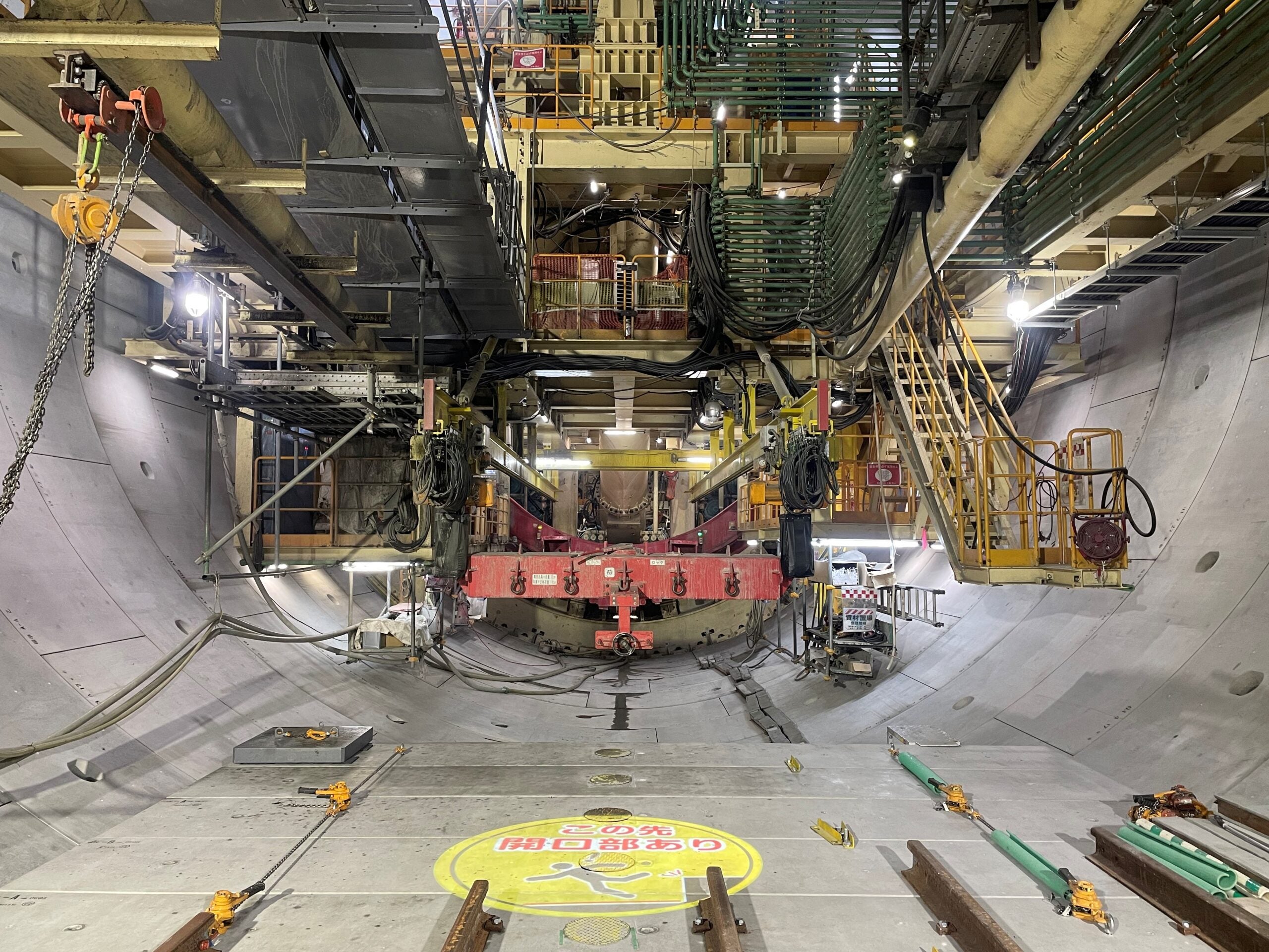 外環道のシールドトンネルの工事状況。