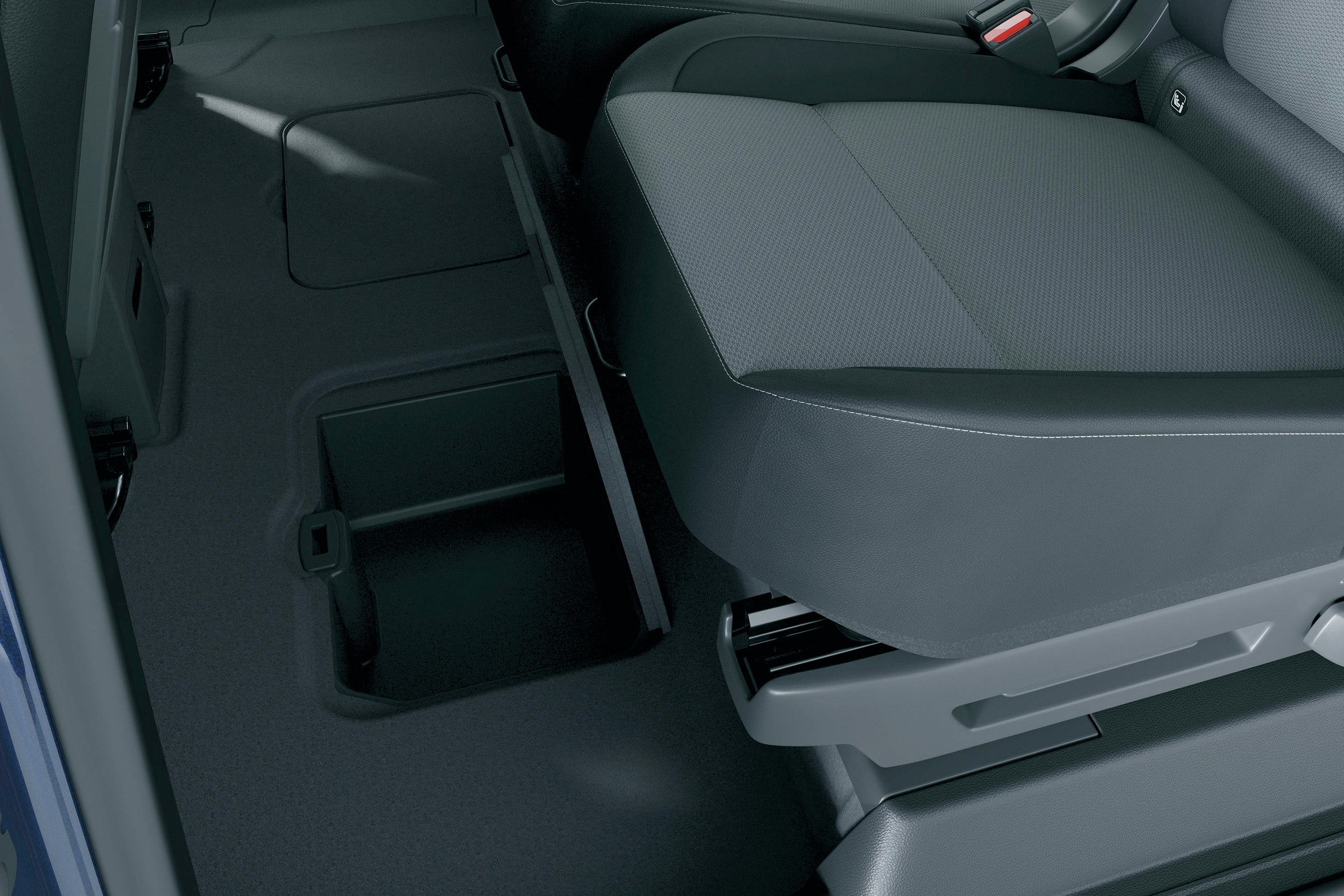 ルノー・グランカングー クルール｜2列目フロアアンダーボックス