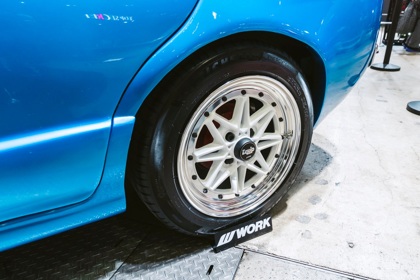 ホイールは「WORK エクイップ03」を採用。