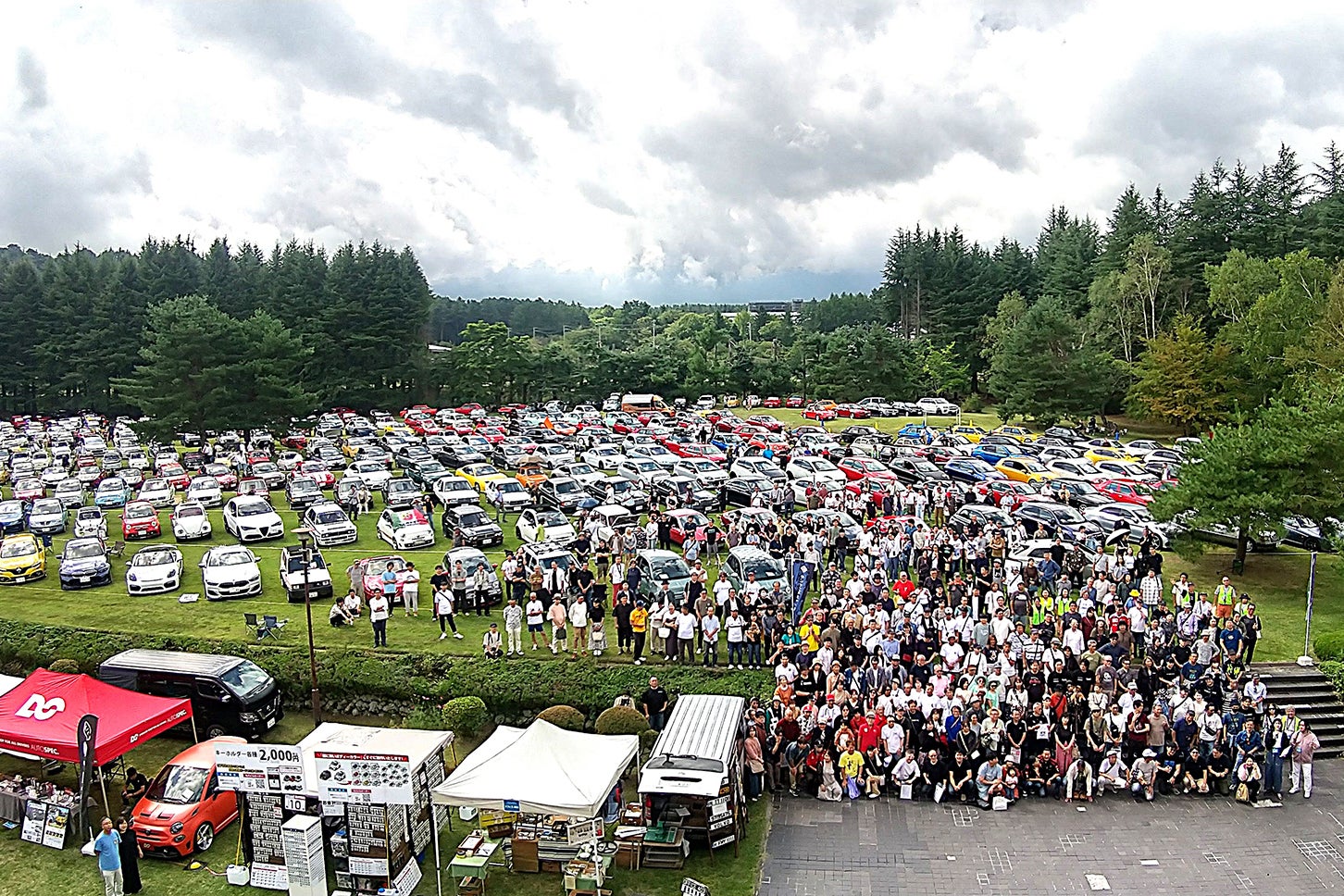 ゲストとして登場した自動車ライターの嶋田智之さんがトークショーなどでイベントを盛り上げた