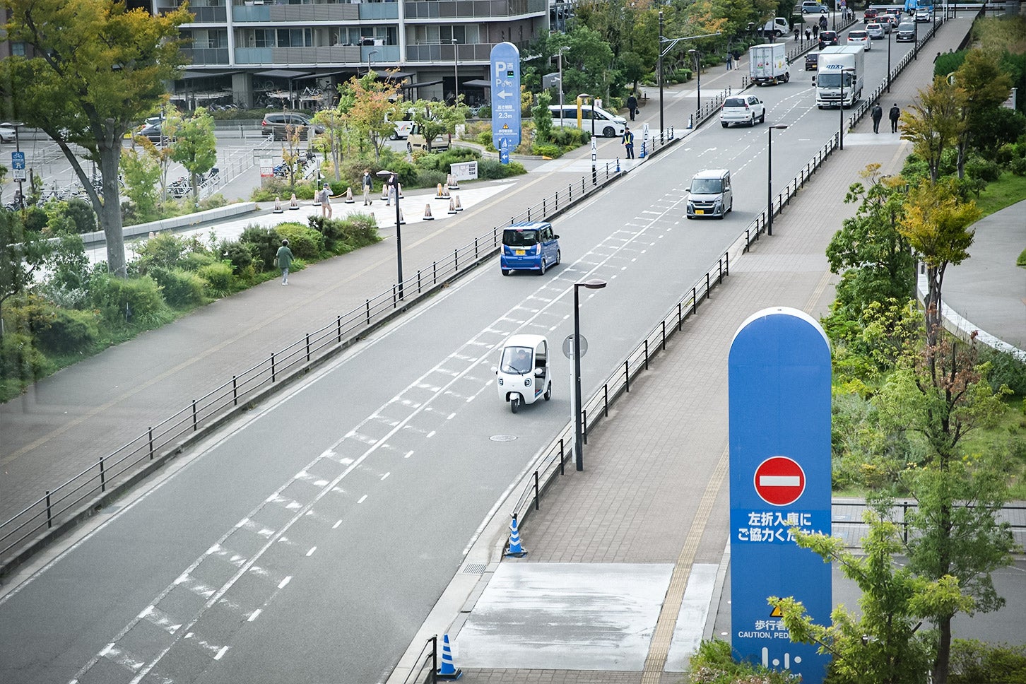 ビベルトライクシリーズは路上でも悪目立ちせず、街中に溶け込むシルエットだ