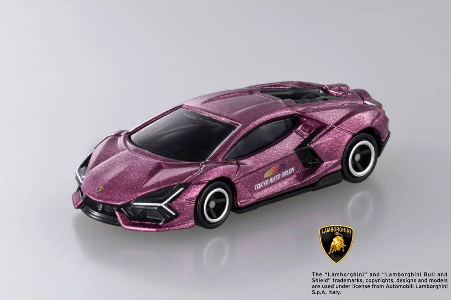 東京オートサロン開催記念トミカ ランボルギーニ レヴエルト。