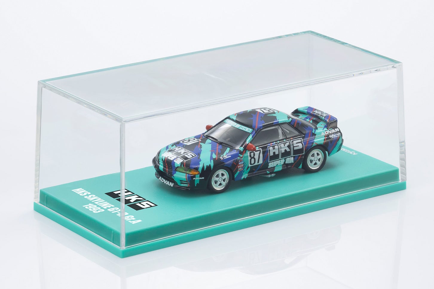 KYOSHO MINI CAR & BOOK 第25弾「HKS SKYLINE GT-R Gr.A 1993」付属のミニカーと台座