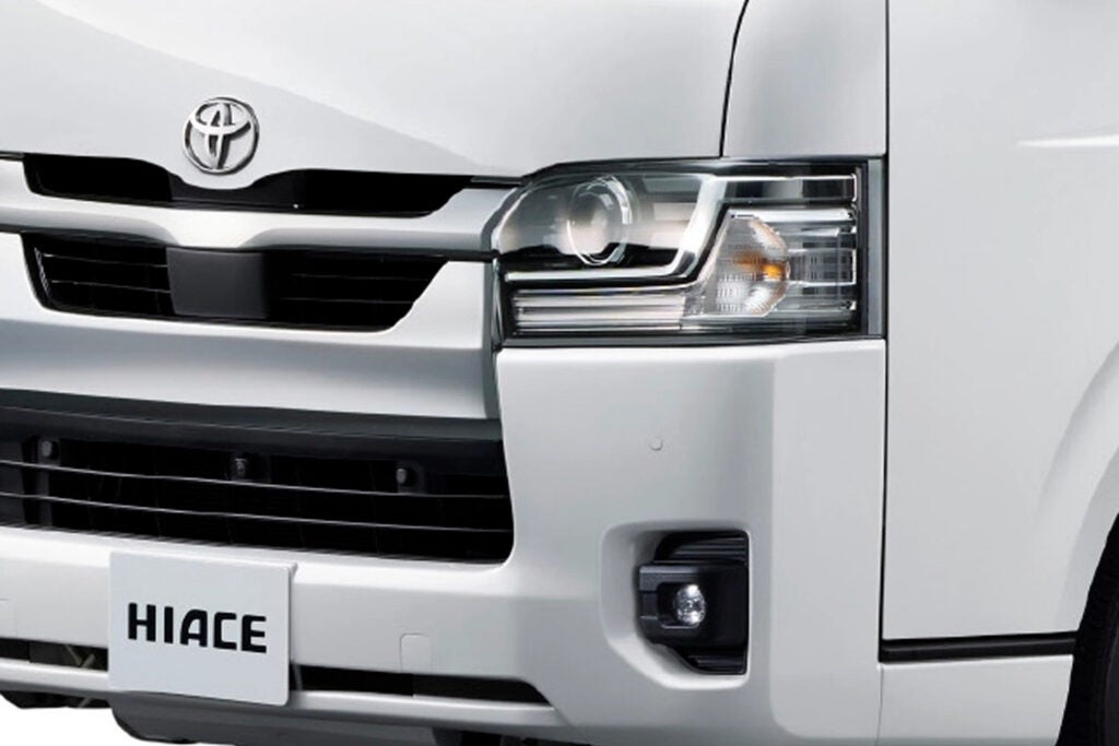 260115-toyota-hiace-thumb-