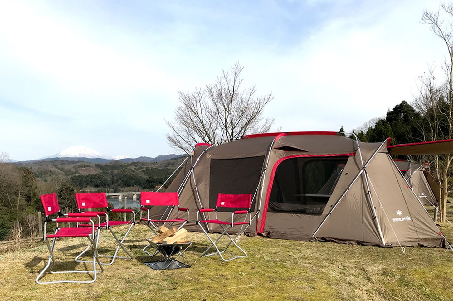 写真提供「緑水湖オートキャンプ場 RVパーク」