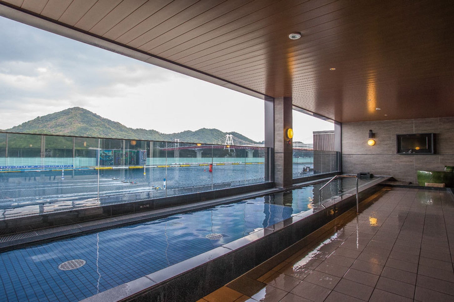 写真提供「RVパーク鳴門天然温泉あらたえの湯」