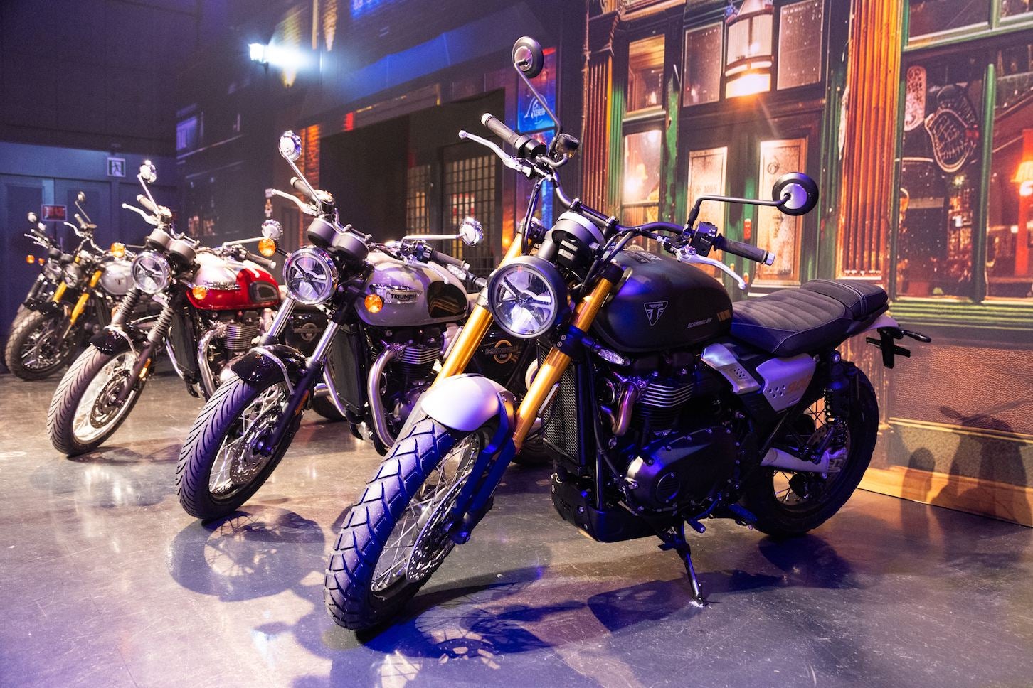 イベント会場に展示された新型ボンネビルシリーズ