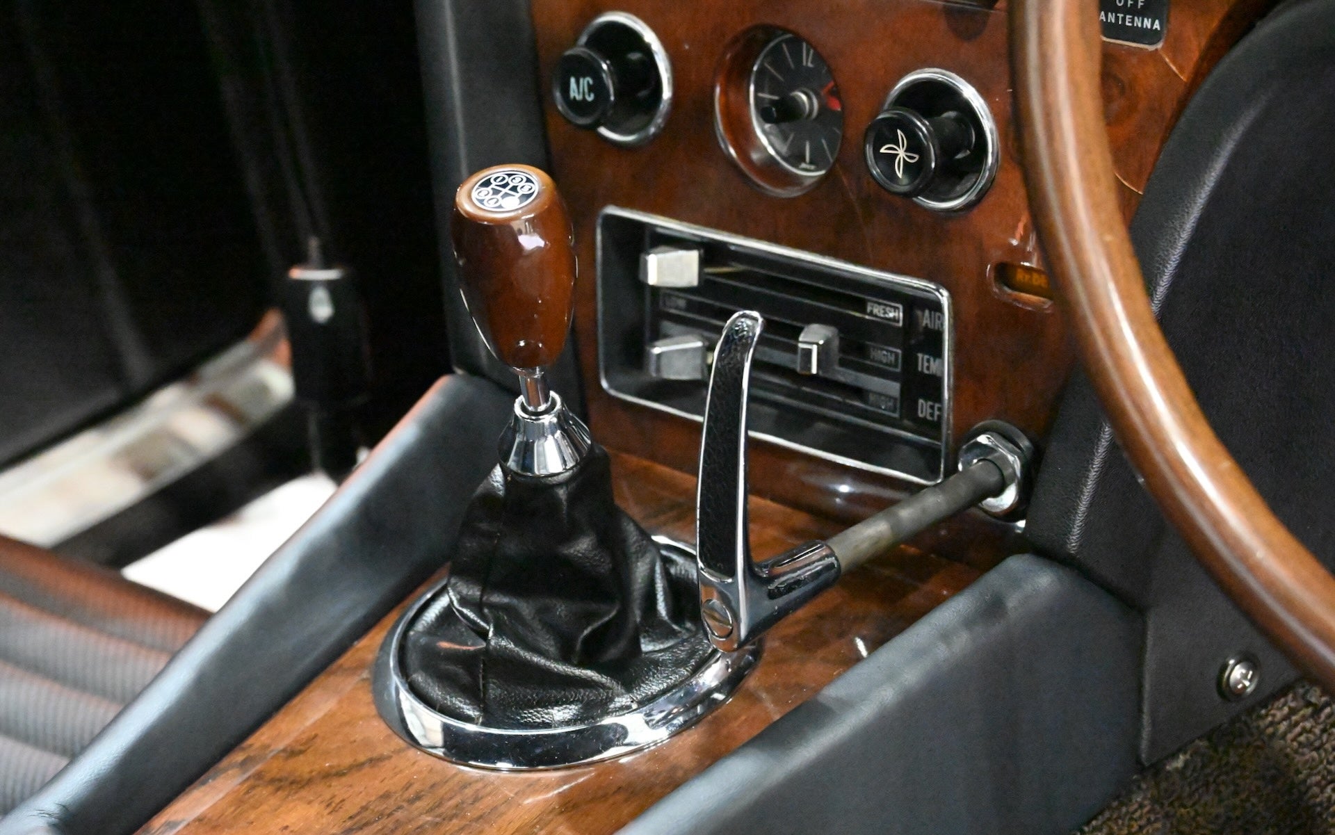 トヨタ2000GTのシフトレバー